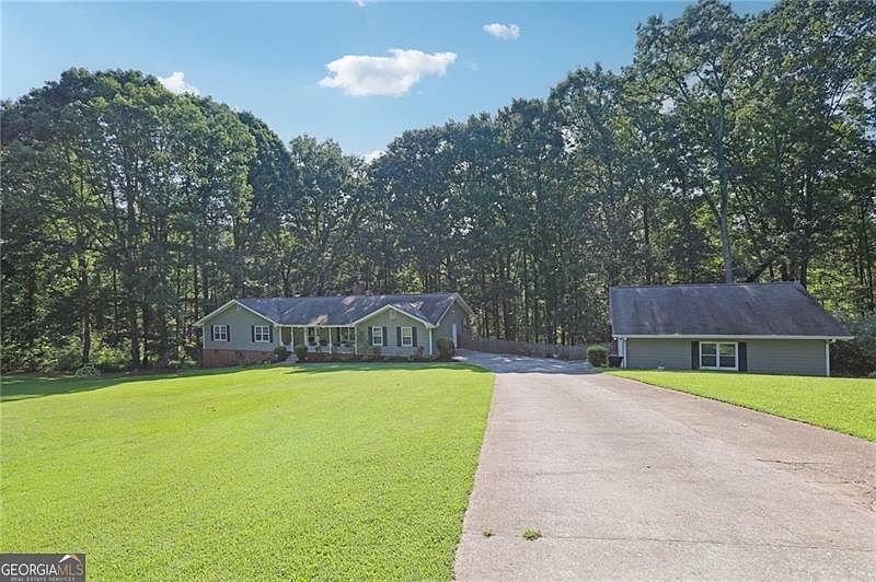 1st image of 3284 Creekside Dr SE