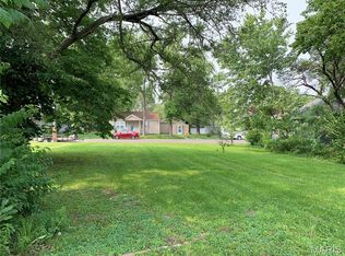 908 E Washington Ave, Greenville, IL