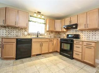 36 Chautauqua Dr, Rochester, NY 14623