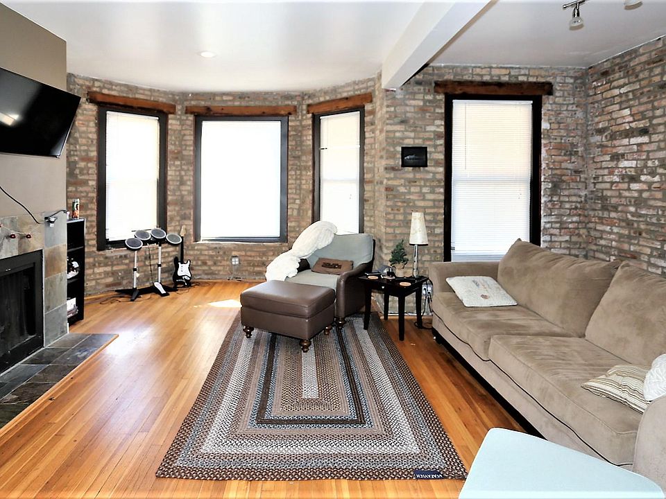 1st image of 920 W Belle Plaine Ave APT 1E