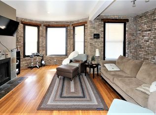 920 W Belle Plaine Ave APT 1E, Chicago, IL 60613