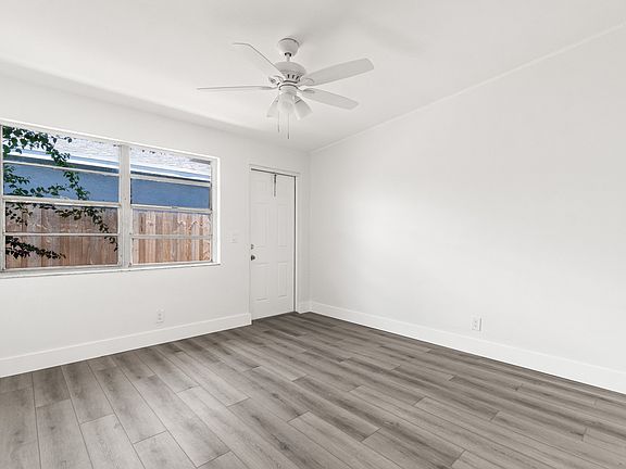 3rd image of 512 NW 11th Ave #512