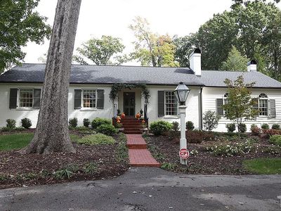 2626 Lakeview Dr, Raleigh, NC, 27609