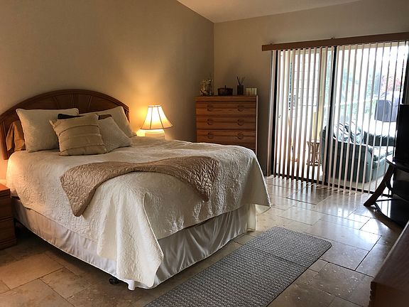 3rd image of 3867 Essex Pl