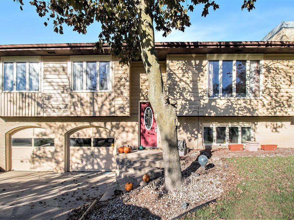 1st image of 225 Easthill Dr