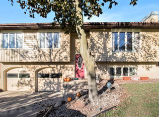225 Easthill Dr, Battle Creek, MI