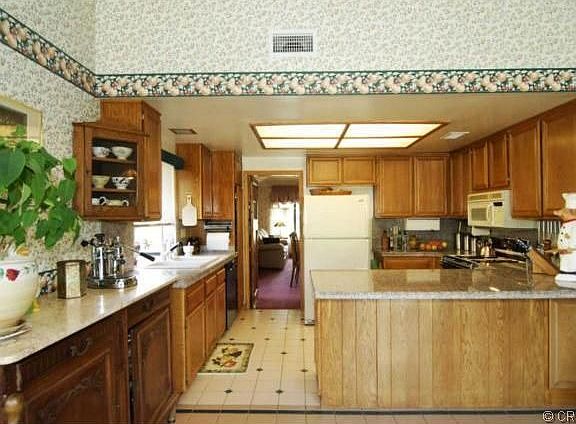 Granite Kitchen 1