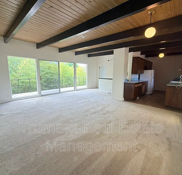 3941 Clayton Ave — Photo 12