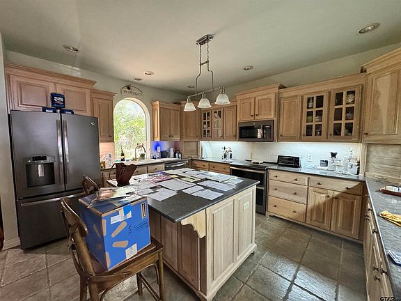 4th image of 1630 Leisure Ln