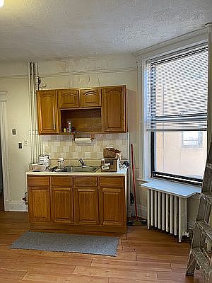 1st image of 24-14 21st Ave #1