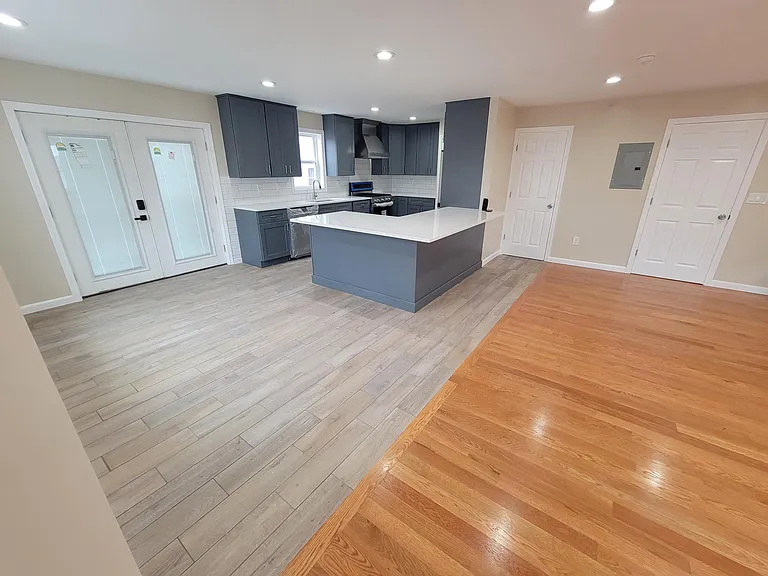 31 Hamilton St — Photo 40