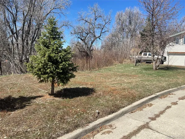 785 Sunset Drive, Lakewood, CO 80214