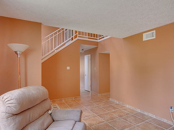 3rd image of 8527 Quail Crest Dr