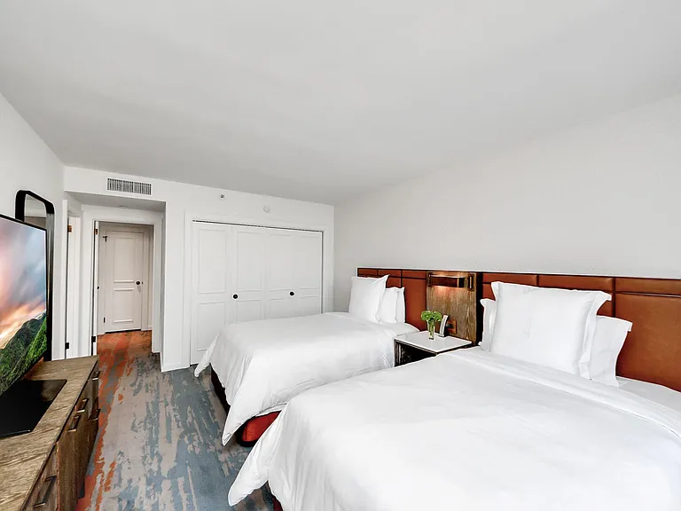 1300 Lamar St #S9 — Photo 23