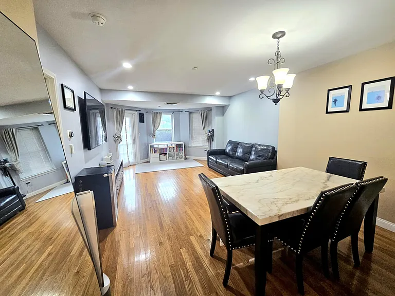 10 Seaport Dr #2111 — Photo 13