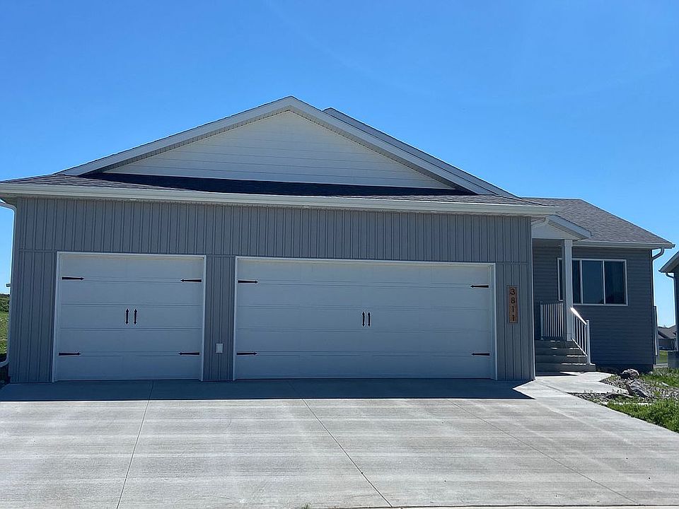 1st image of 3811 Silver Blvd