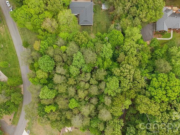 4th image of 17421 Green Hill Rd