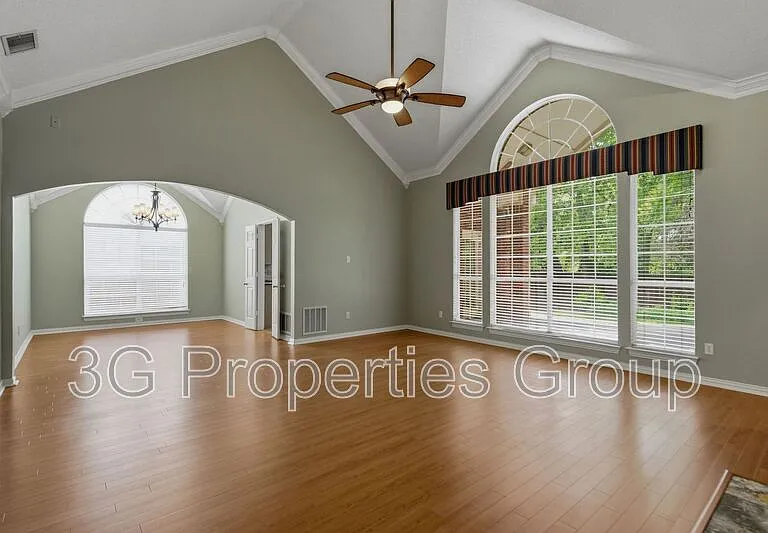 2109 Gisbourne Dr — Photo 5