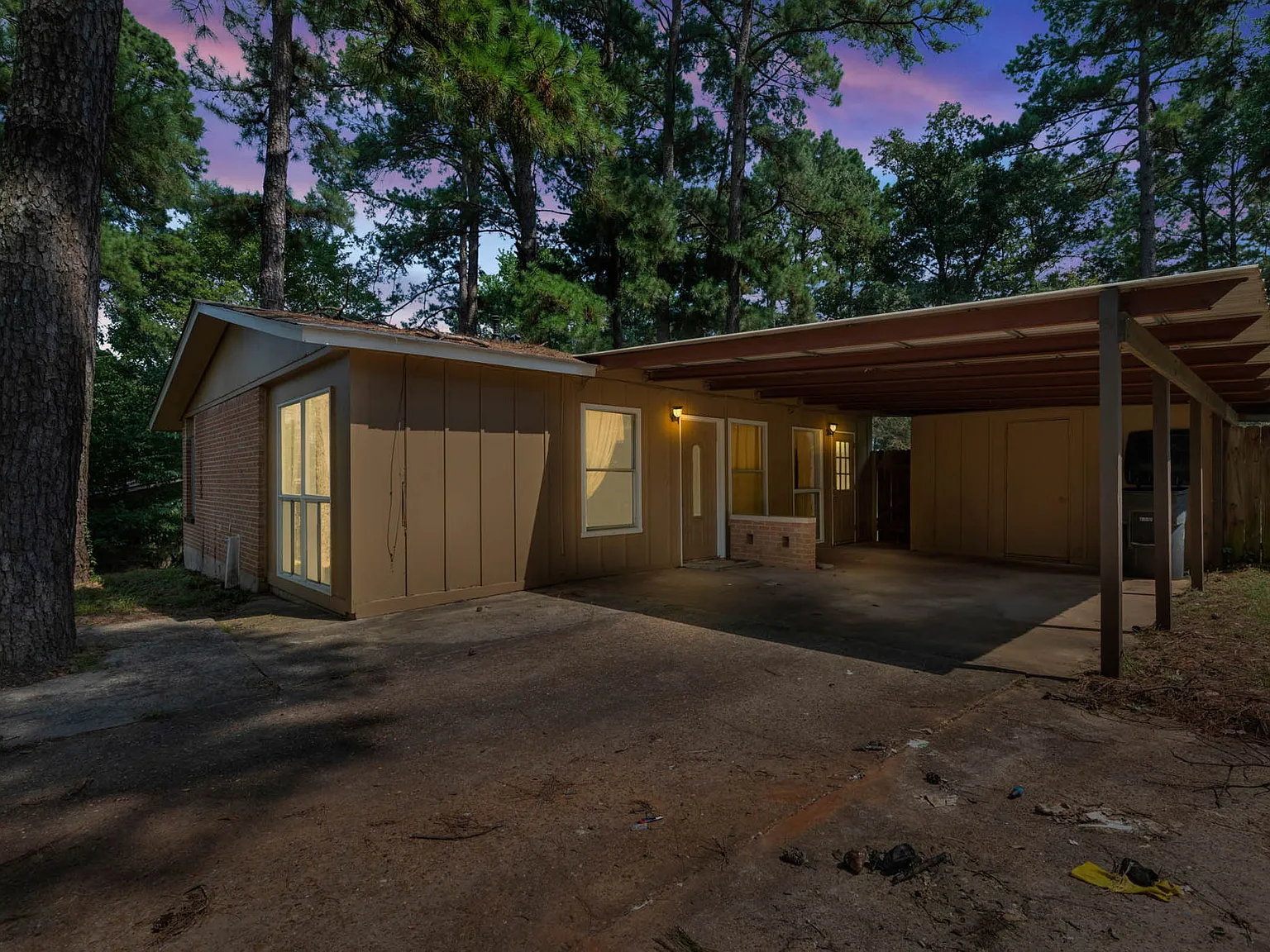 3 bed, 994 sqft, $1,400 — Photo 1