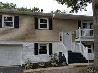 19 W Ridge Rd, Toms River, NJ 08755