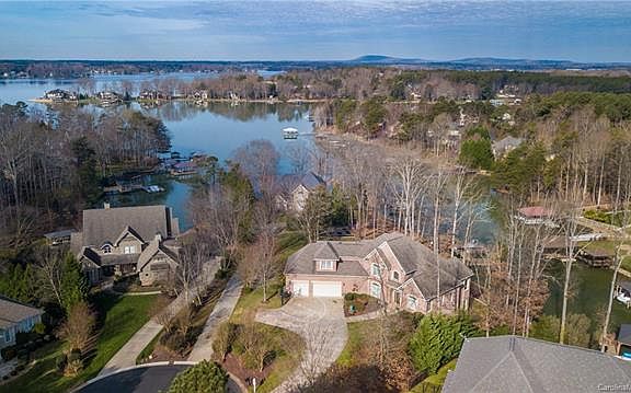 4th image of 108 Windy Run Ln
