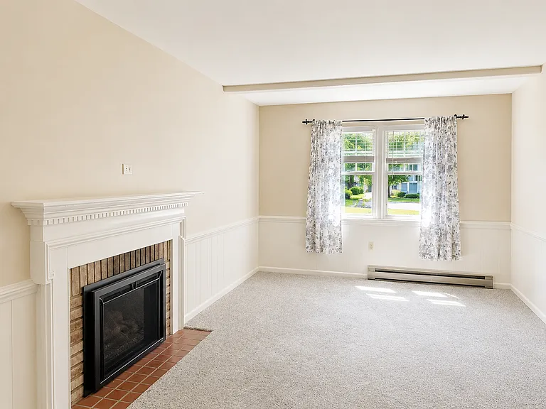 1109 Cocklin St — Photo 8