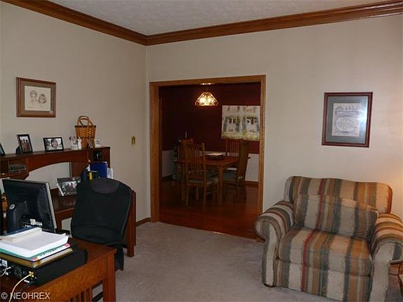 3rd image of 10675 Lake Meadows Dr