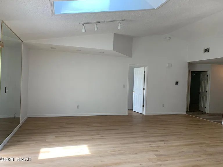 145 Riverwalk Ct — Photo 79