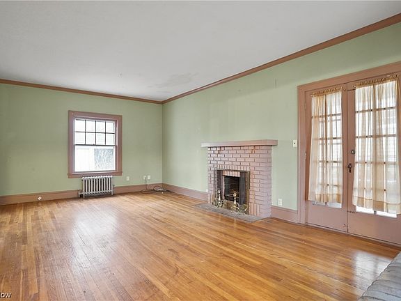 2nd image of 1159 Cleveland Heights Blvd