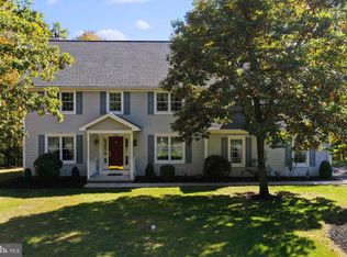 105 Spring Creek Cir, Gettysburg, PA 17325