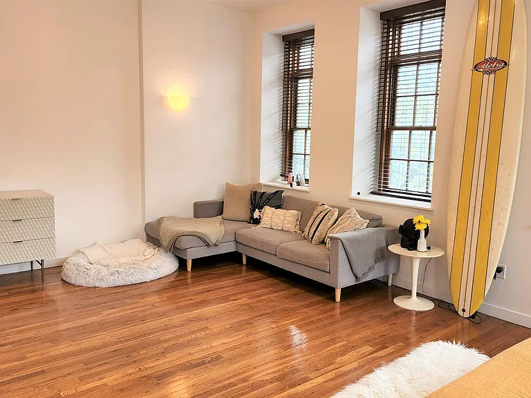 254 W 18th St #3 — Photo 8