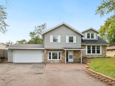 6840 Brookview Dr NE, Fridley, MN, 55432