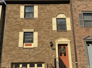 747 Windvue Dr, Pittsburgh, PA 15205