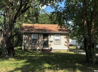 2708 S Whittier Ave, Springfield, IL 62704