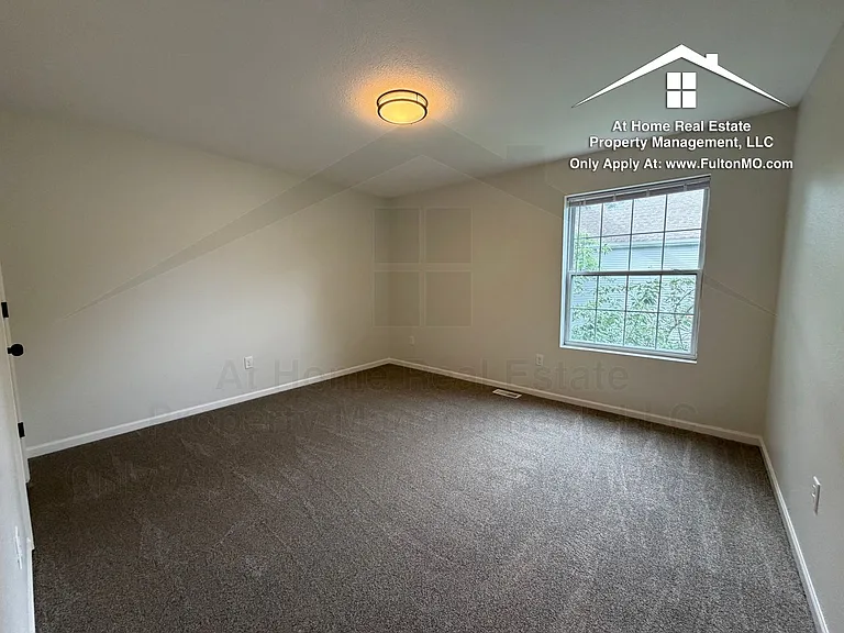 1011 Greystone Ct — Photo 32