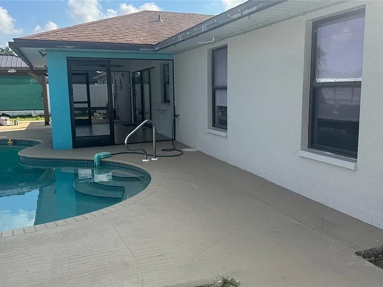 1319 SW 10th Pl — Photo 12