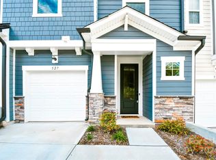 527 Madison Falls Ct, Fort Mill, SC 29708