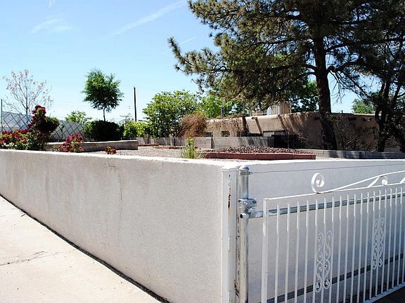 3rd image of 10200 Alder Dr NW