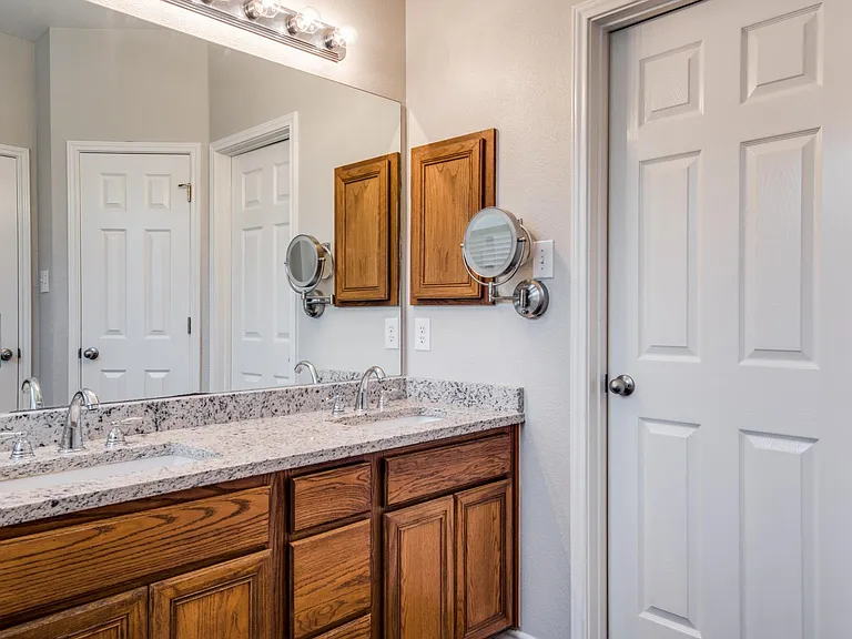 8726 Redwood Bnd — Photo 17