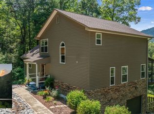 209 Falcon Crest Way, Pickens, SC 29671