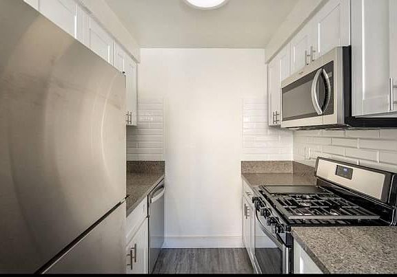 2nd image of 13606 Cordary Ave #201