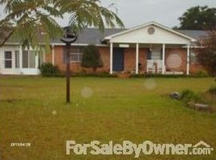 683 Red Clay Rd, Douglas, GA 31533