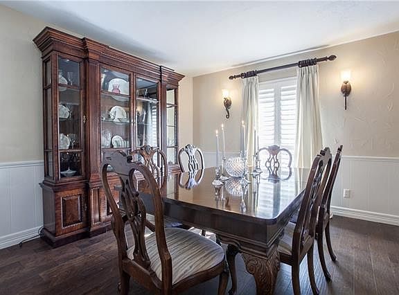 3rd image of 7133 Teakwood Dr