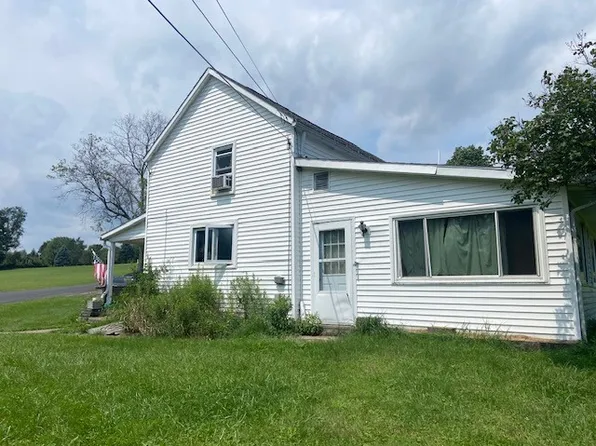 177 Grippen Hill Rd, Vestal, NY 13850
