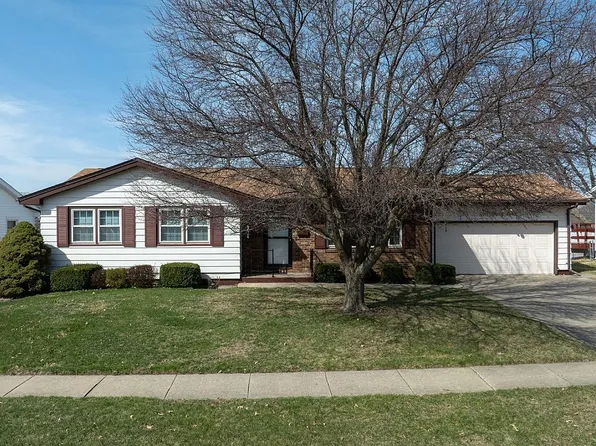 134 32nd St NW, Cedar Rapids, IA 52405