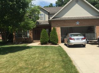802 Kennedy Dr, Willard, OH 44890