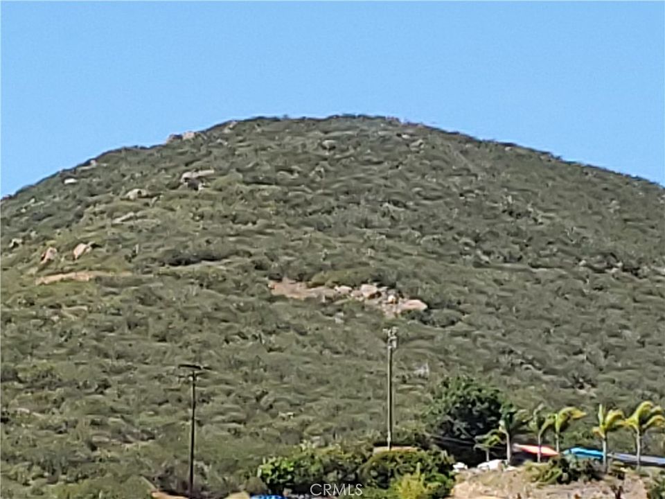 1st image of 37 Rainbow Hills Rd