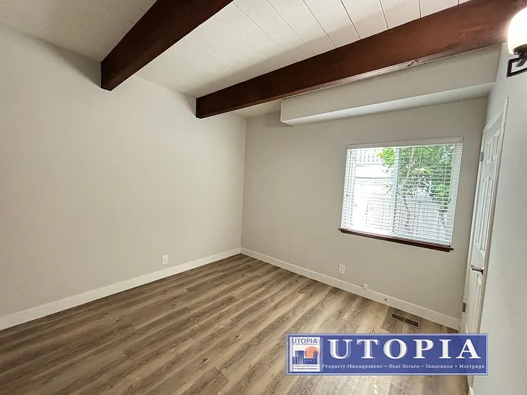 212 Treasure Island Dr — Photo 26