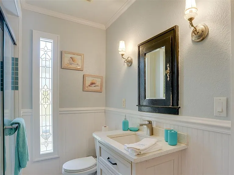2390 Sheridan Rd — Photo 17