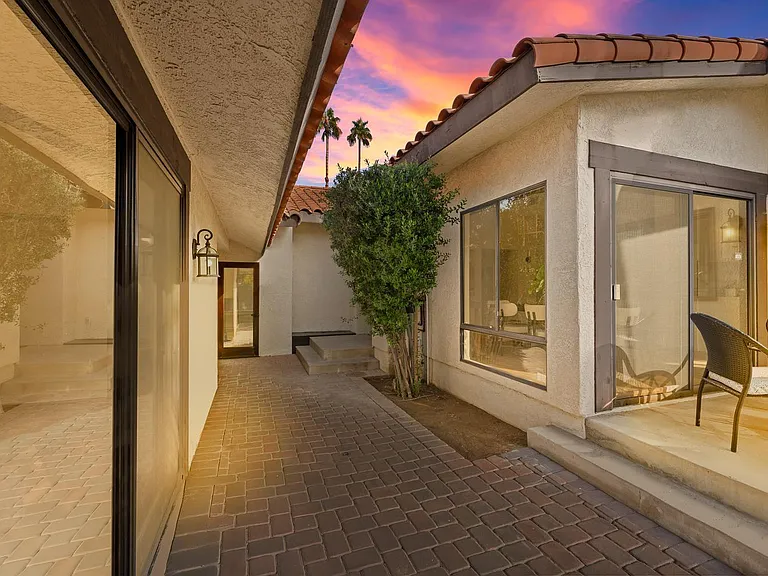 44350 Michigan Ct — Photo 10